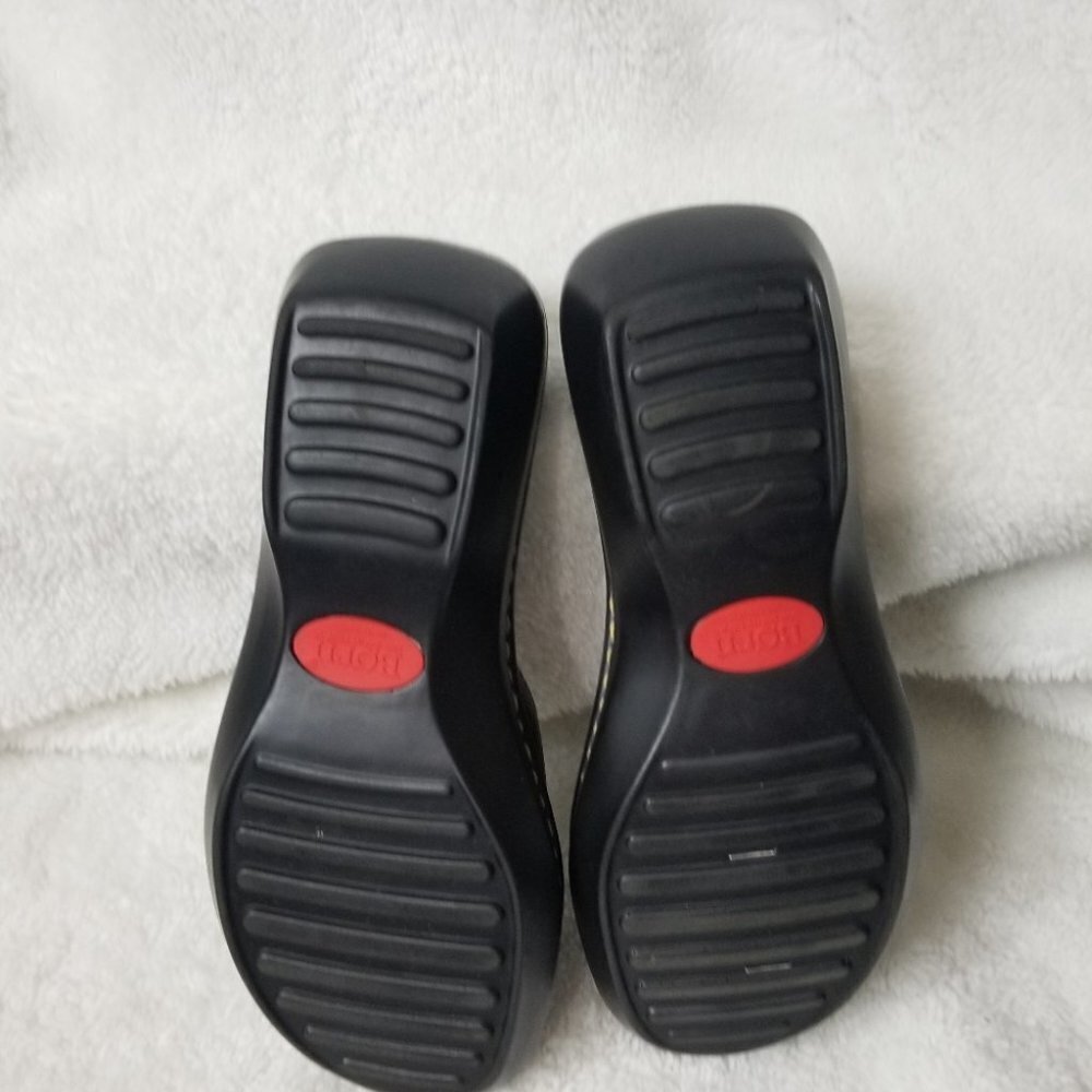 Born Sandals - Picture 5 of 6